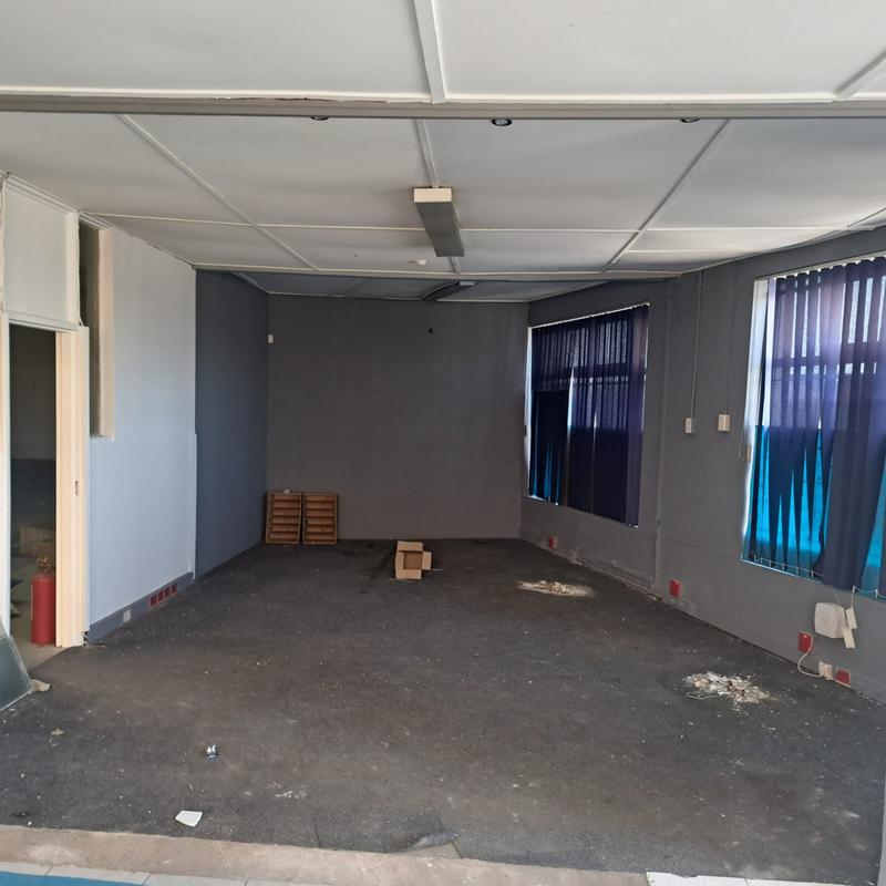 To Let commercial Property for Rent in Sidwell Eastern Cape